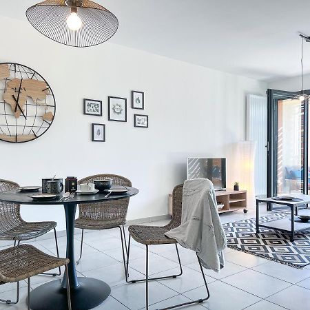 Le Frere Charmes Aurillac Exterior foto