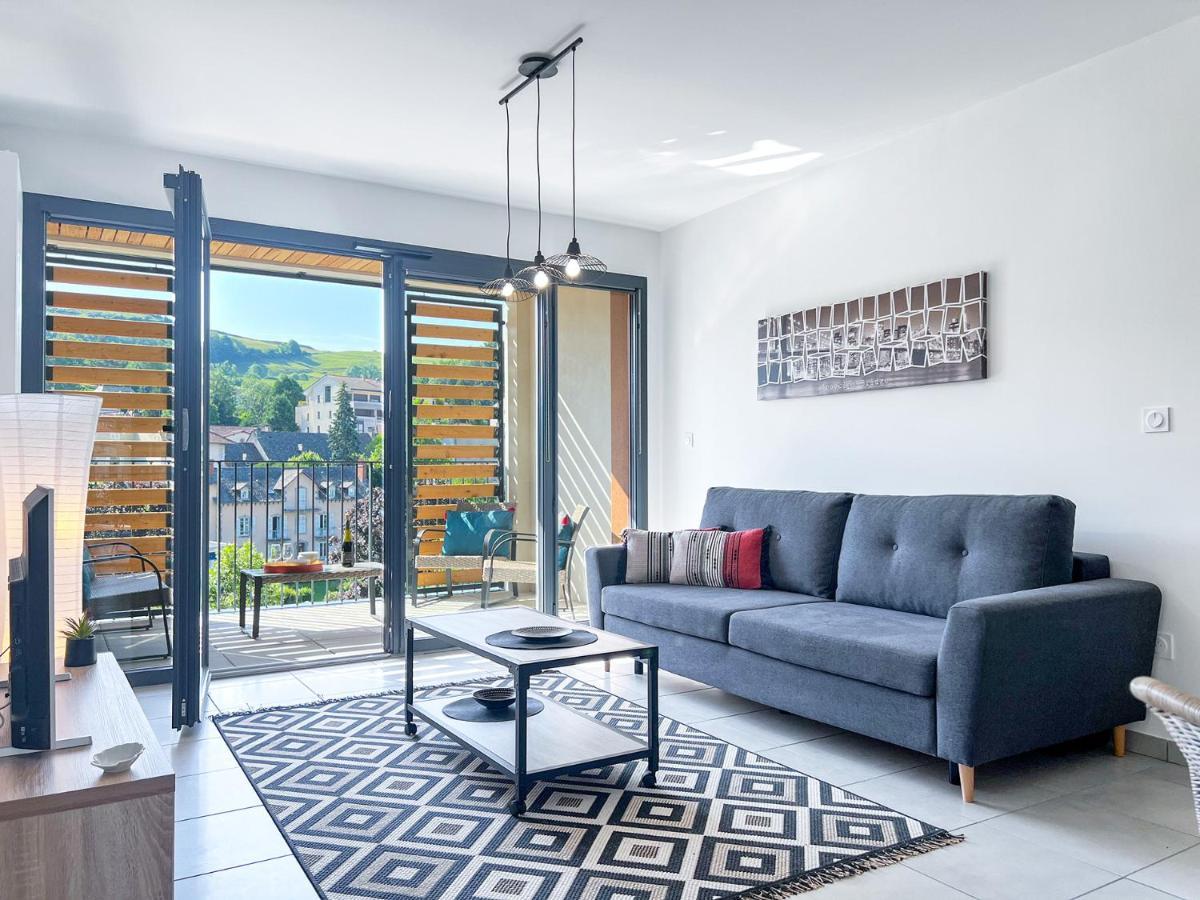 Le Frere Charmes Aurillac Exterior foto